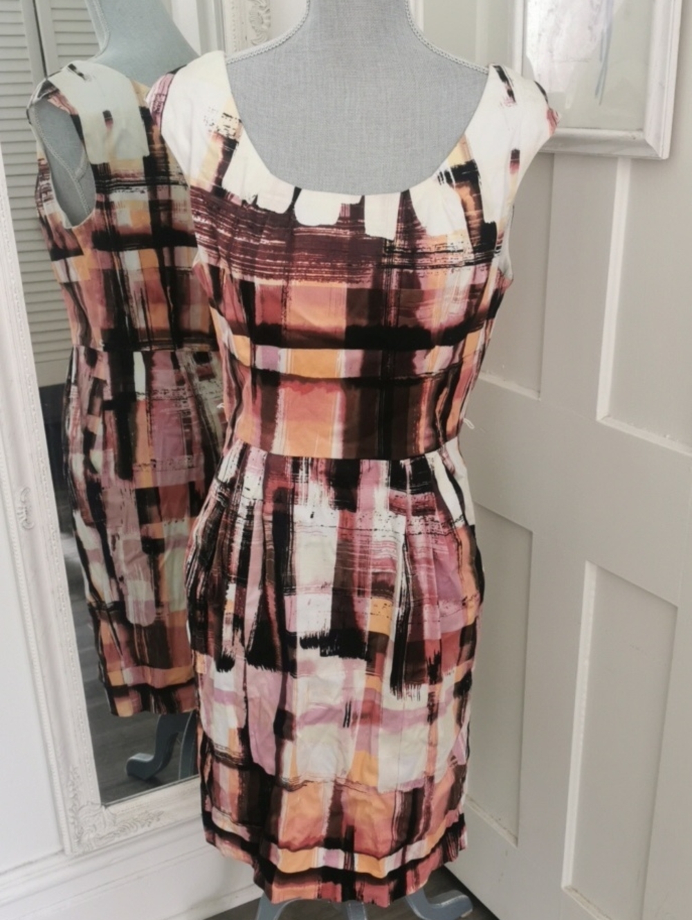 Maggy London Chic Abstract Brushstroke Pleated Chic Dress Exposed Zipper 10